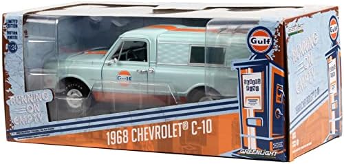 Toy Cars 1968 Chevy C-10 Caminhão de captação azul claro com listras laranja w/Camper Shell Gulf Oil, em série vazia 5 1/24 Modelo