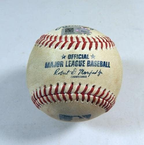 2020 Milwaukee Brewers no jogo Pittsburgh Pirates usou beisebol Adam Duvall Go - Game usado Baseballs