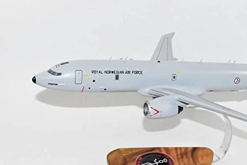 333 Squadron Rnoaf P-8 Modelo