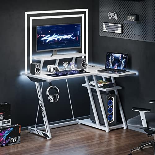 Motpk Gaming Desk L em forma de mesa de canto pequena com prateleira de armazenamento e tomadas de energia, mesa de computador com prateleira