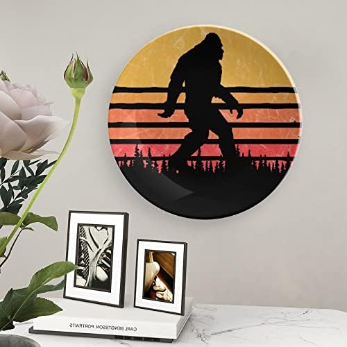 Retro Bigfoot Bone China China Decorativa Placas redondas Craft With Display Stand for Home Office Wall Dinner