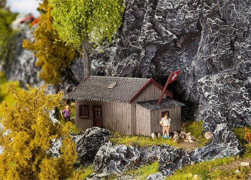 Saller 130292 WD Cabin/Mountain Refuge Ho Scale Building Kit