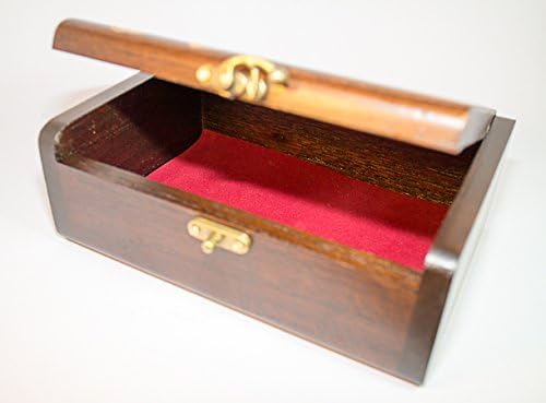 Caixa de presente de jóias de madeira de teca tailandesa artesanal com a antiga caixa de coletores de botão loiro e de lembrança.