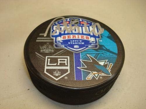 Antti Niemi assinou San Jose Sharks 2015 Stadium Series Hockey Puck 1A - Pucks autografados da NHL