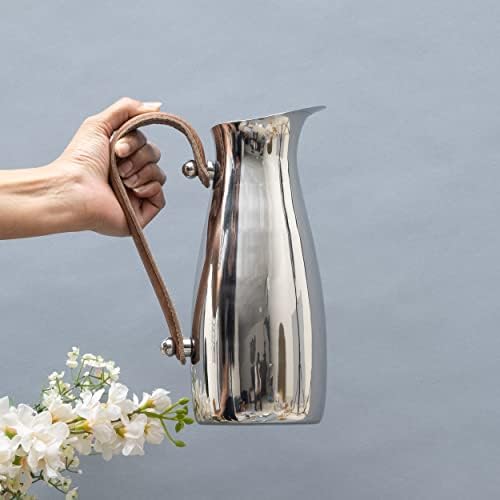 A jarra de água prata em aço inoxidável caça com alça de couro de 10 h por Gute - Jarro de campainha de acabamento elegante