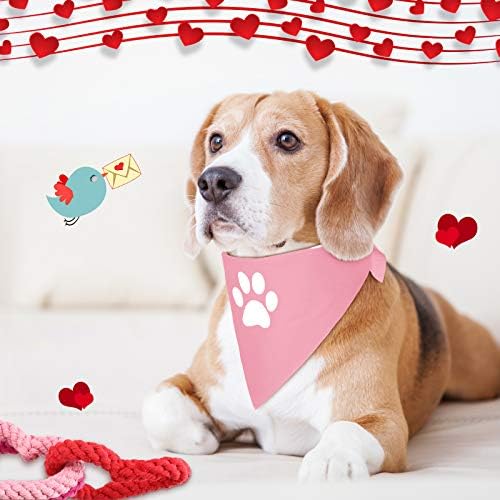 2 peças cor cora de cachorro em forma de coração, filhotes de mascar brinquedos e 2 peças beijos grátis cachorro bandana