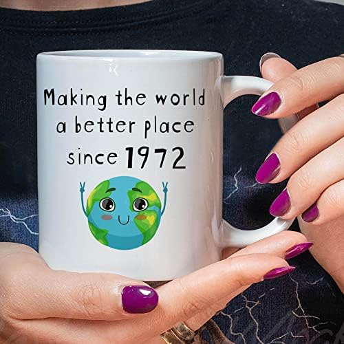 Tornando o mundo um lugar melhor desde 1972 Caneca de café - Padrão de arte da terra 50º Presentes de aniversário para mulheres, ela,