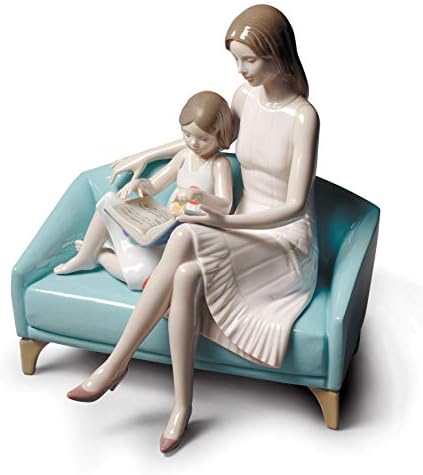 Lladró Nosso momento de leitura Mãe estatueta. Figura mãe de porcelana.