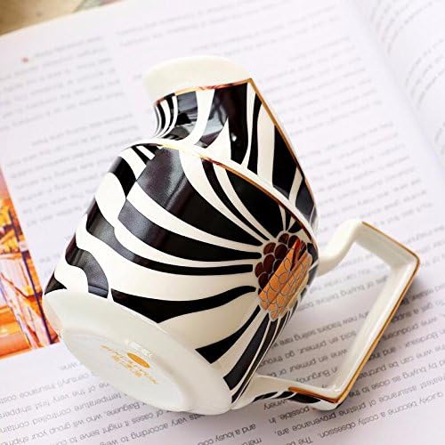 Canecas de café xícara de café Conjunto de chá europeu China em inglês Tarde de chá de chá e pires de pires preto zebra