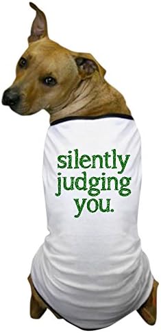 Cafepress Silenciosamente julgando sua camiseta de cachorro Camiseta de cachorro, roupas de estimação, fantasia engraçada de