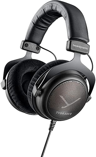 Beyerdynamic 733016 Tygr 300r Open-Back Gaming Headphones Pacote com Tech Smart USA Audio Entertainment Essentials Bundle 2020