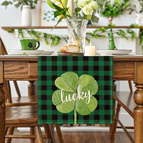 Modo Artóide Buffalo Plaid Table Runner Clover Shamrock, sazonal St. Patrick's Day Holiday Kitchen Dining Table Runner para