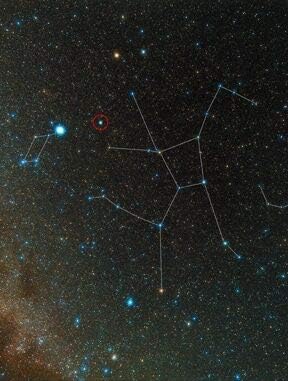 Star Registry Nome A Star Ultimate Star Kit em Black Frame com imagem fotográfica do céu