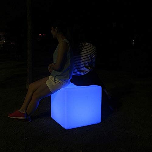Party LED LED Luminous Square Dout Courtyard Lamp Outdoor Night Night Cube à prova d'água com controle remoto Magic RGB Alteração lateral Tabela lateral Quarto Pátio Piscina Humor