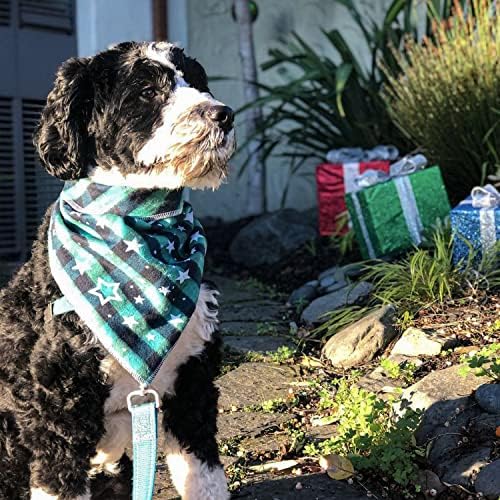 Bandana de cachorro de Natal de estilo ODI - 2 pacote de pacote clássico bandana de cães clássicos Floco de neve e estampado de estrela, traje de cães de Natal bandanas para pequenos, médios, cães grandes, acessórios para cães para animais de estimação, vermelho e verde