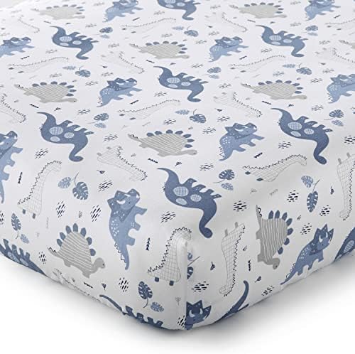 Levtex Baby - Conjunto de cama de berço de Kipton - Conjunto de viveiros de bebês - cinza, branco e azul - dinossauros e folhas - conjunto de 4 peças inclui colcha, folha ajustada, decalque de parede e skirt/pó Ruffle