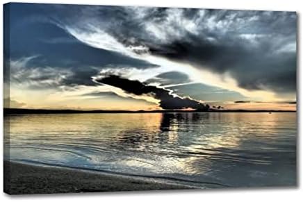 Sol laranja no céu azul do pôr do sol com nuvens dramáticas de penas sobre arte de parede de lona para pinturas de