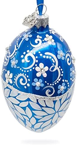 Flores de pérolas brancas em ornamento de ovo de vidro azul brilhante 4 polegadas