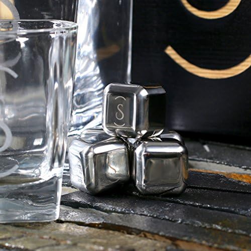New Town Creative DG Custom Glassware Gift Set - Decanter de assinatura com vidro de uísque e cubos de gelo de aço