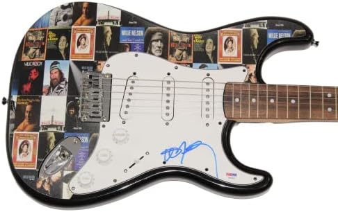 Willie Nelson assinou autógrafo em tamanho real personalizado único de uma guitarra elétrica de stratocaster de 1/1 Fender com