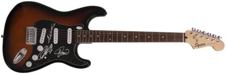 Greta Van Fleet Band assinou autógrafo em tamanho grande Fender Stratocaster Guitarra elétrica com autenticação AutographCoa