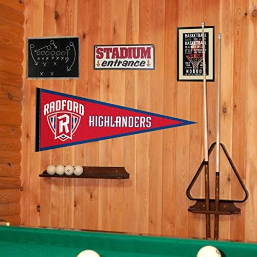 Flags e Banners College Co. Radford Highlanders Shield Pennant