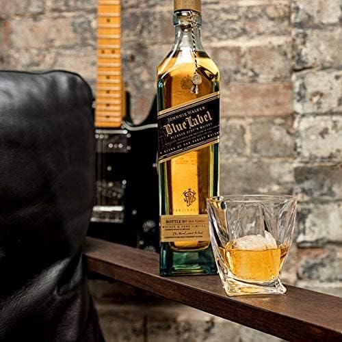 Twist Whisky Aesthetic Glasses Conjunto de 2. Rochas de vidro de Ultra Clarity Tumblers de Van Daemon para licor, bourbon ou uísque.