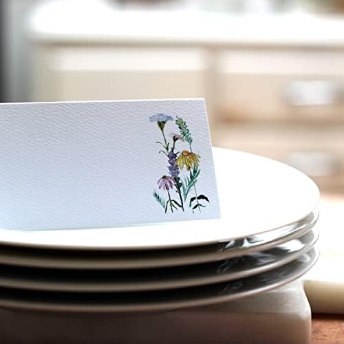 Coloque cartões com flores silvestres coloridas para casamentos, chuveiros e jantares. Estilo de barraca de mesa, pontuado para