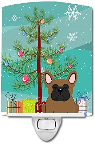 Tesouros de Caroline BB4138CNL Feliz Natal Árvore francesa Bulldog marrom Cerâmica Night Light, compacta, certificada por UL, ideal para quarto, banheiro, viveiro, corredor, cozinha, cozinha,