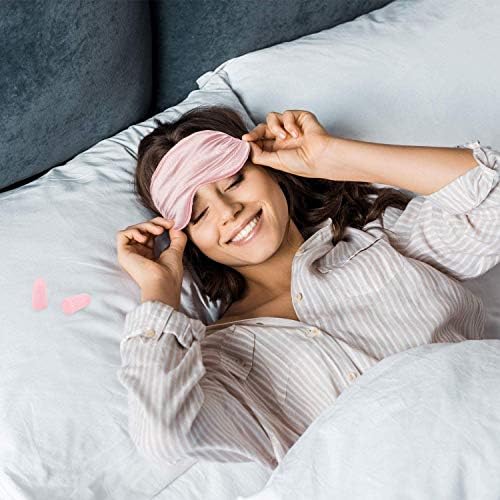 Máscara para os olhos do sono nuwbay com fita de cabeça elástica, seda macia e leve confortável como para homens mulheres que viajam rosa claro